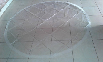 TAPLAK MEJA PLASTIK BULAT BENING