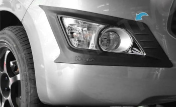 Cover Lampu Kabut (FOG Lamp) Innova