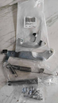 Service Rem Tangan Toyota Hilux Double Cabin
