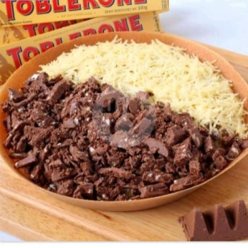 Martabak Toblerone Keju