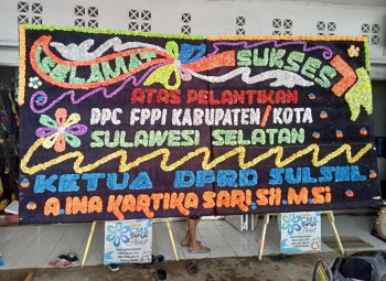 Papan Karangan Bunga Ucapan Selamat & Sukses.