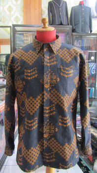 Batik Bahan Semi Sutra