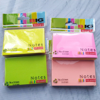 Stick Note Warna  Sedang