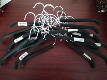 HANGER FOAM blk (gantungan baju)