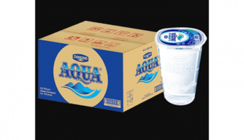Air Mineral Aqua Gelas