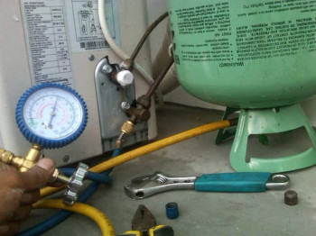 TAMBAH FREON AC SPLIT R22 0,5 PK - 1 PK