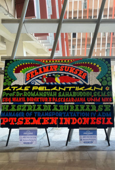 Papan Bunga Selamat dan Sukses