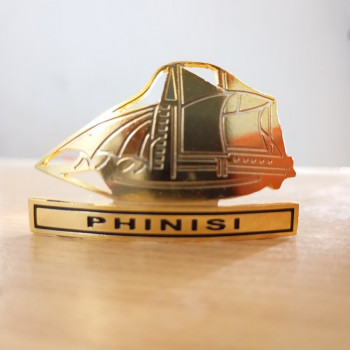 Pin Atribut Kapal Phinisi