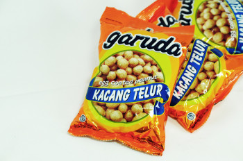 kacang telur