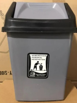 Tempat Sampah Kecil