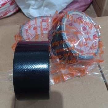 Lakban Hitam