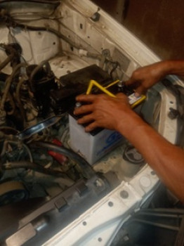 Penggantian Ban Luar Depan dan Aki Toyota Innova