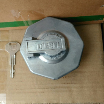 Penutup Tangki bahan bakar Izusu Giga 285 fvm