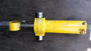 Repair perbaikan kebocoran Seal kit hydrolic swing beckoloader CAT 428