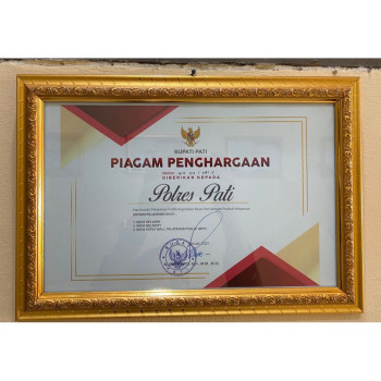 Cetak Sertifikat dan Bingkai Ukuran 18R