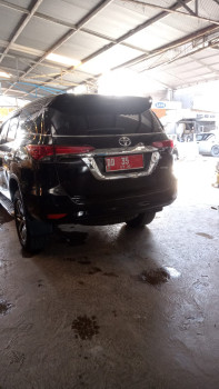 Pemeliharaan kendaraan dinas mobil toyota Fortuner